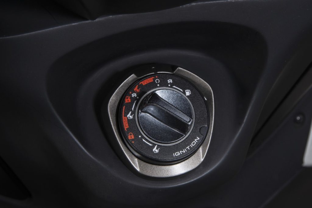 SMART KEY. Κεντρικός διακόπτης πολλαπλών χρήσεων