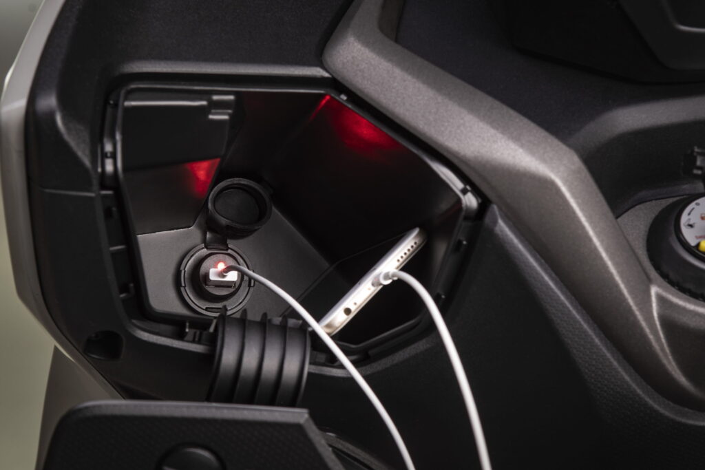 Παροχή ρεύματος με θύρα USB